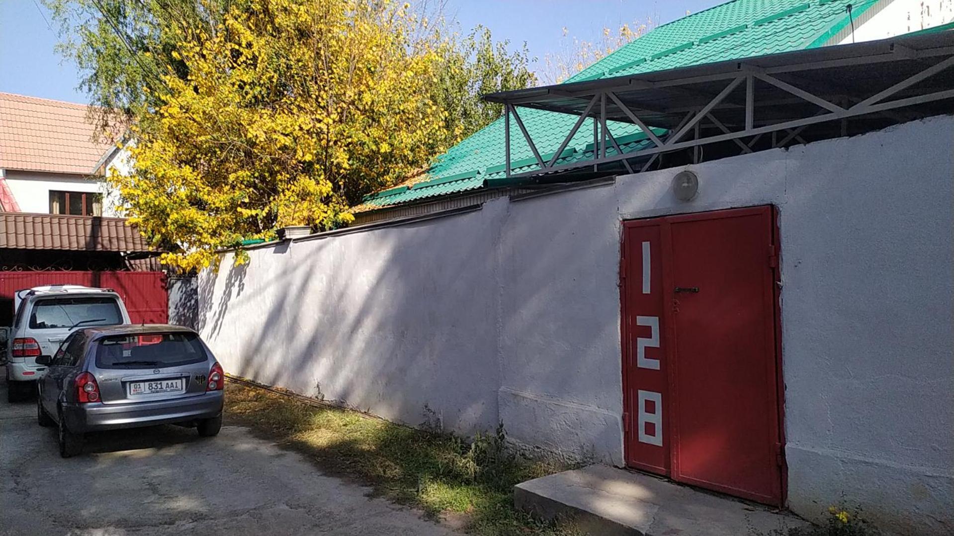 Kgb Home Hostel Бішкек Екстер'єр фото